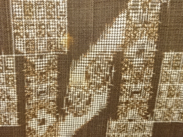 JAPANESE KIMONO / ANTIQUE KIMONO / DORO OSHIMA TSUMUGI / WOVEN ABSTRACT STRIPE